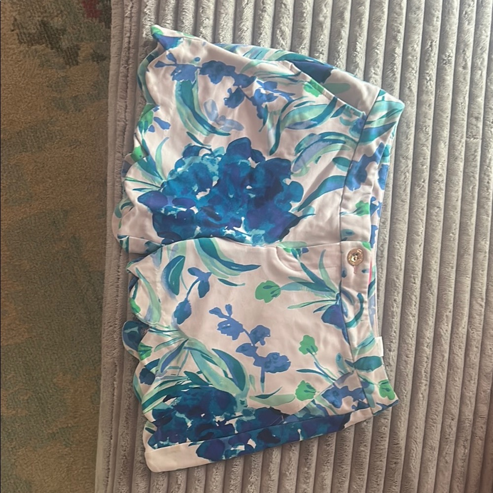 Lilly Pulitzer Blue and Green Floral Women's Shorts